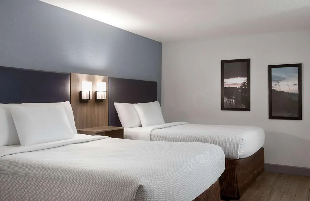 La Quinta By Wyndham Oceanfront Daytona Beach-1
